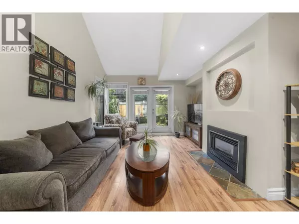 230 West 15TH ST #6, North Vancouver, BC V7M1S2