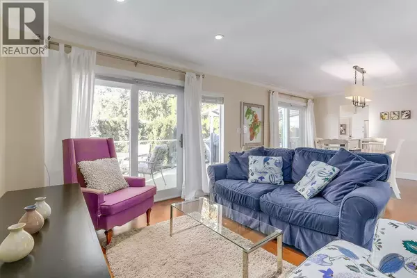 North Vancouver, BC V7N2E3,3129 PRINCESS AVENUE