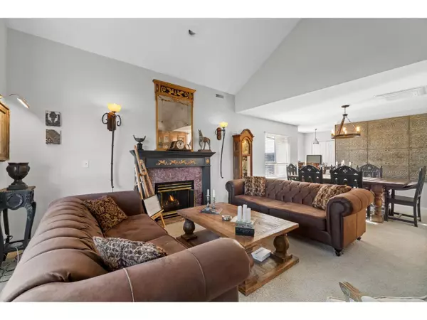 Langley, BC V1M2L1,20381 96 AVE #314