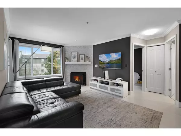 Langley, BC V3A1P8,5465 201 ST #303