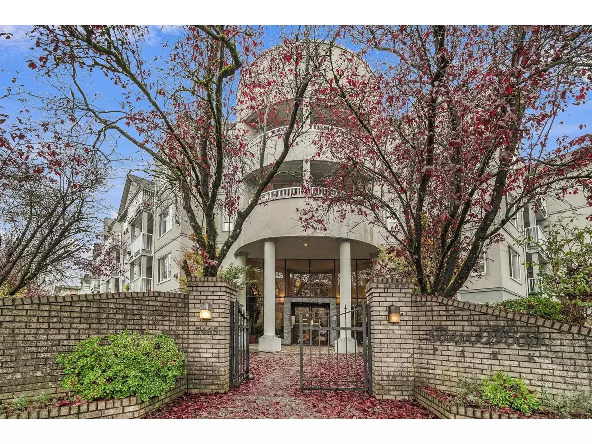 Langley, BC V3A1P8,5465 201 ST #303