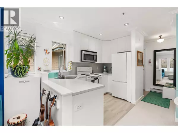 Vancouver, BC V5Z1P7,623 West 14TH AVE #E301