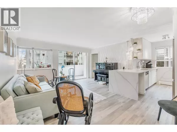 West Vancouver, BC V7V1R8,1750 ESQUIMALT AVE #101