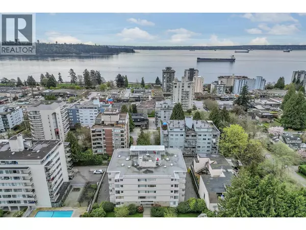 West Vancouver, BC V7V1R8,1750 ESQUIMALT AVE #101