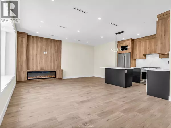 Vancouver, BC V5R3J7,5221 CLARENDON ST #1