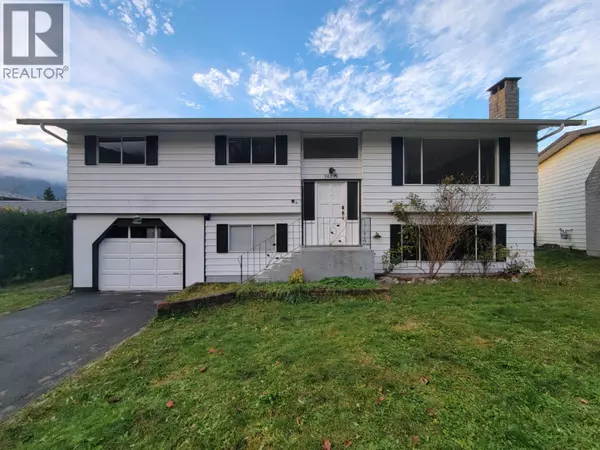 38295 CHESTNUT AVENUE, Squamish, BC V8B0W7