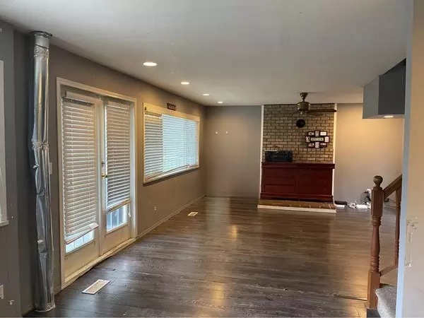 Surrey, BC V3V2W7,12129 100 AVENUE