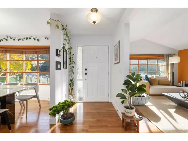 Abbotsford, BC V2S7R7,34869 EVERETT DRIVE