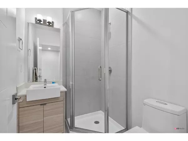 Surrey, BC V4N6V6,7177 194A ST #48