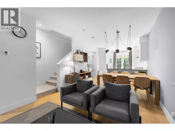 North Vancouver, BC V7R0A4,1133 RIDGEWOOD DR #6