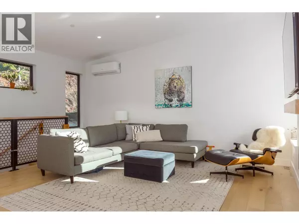 Squamish, BC V8B0T6,2193 CRUMPIT WOODS DRIVE