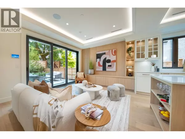 Vancouver, BC V5N1R1,2154 E. 6 AVE #1