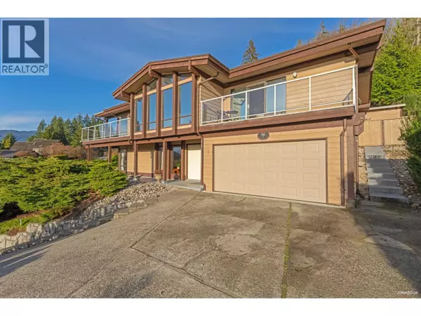 3 CRAWFORD BAY, Port Moody, BC V3H3N3