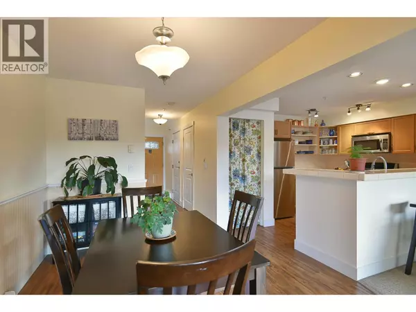 Sechelt, BC V7Z0J5,5711 EBBTIDE ST #303