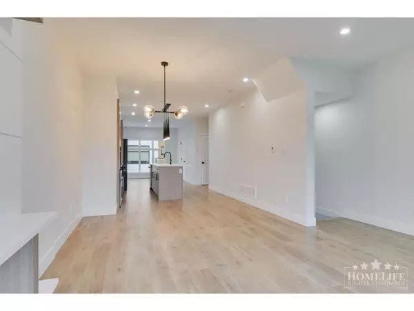 Surrey, BC V3Z1L1,177 175A ST #19