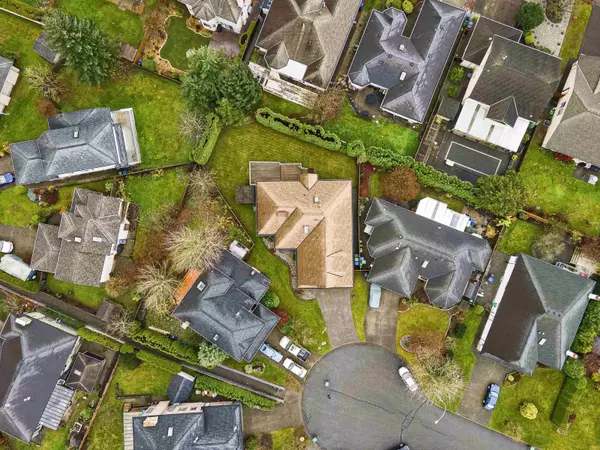 Surrey, BC V4N3H2,8518 165A STREET