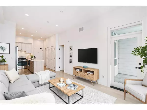 Langley, BC V2Y1S1,19985 76 AVE #314