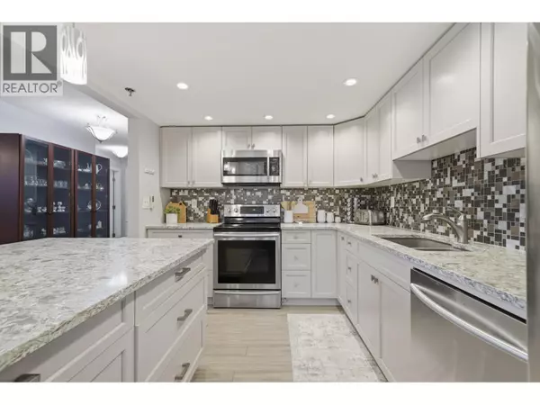 Coquitlam, BC V3B7N5,1189 EASTWOOD ST #210