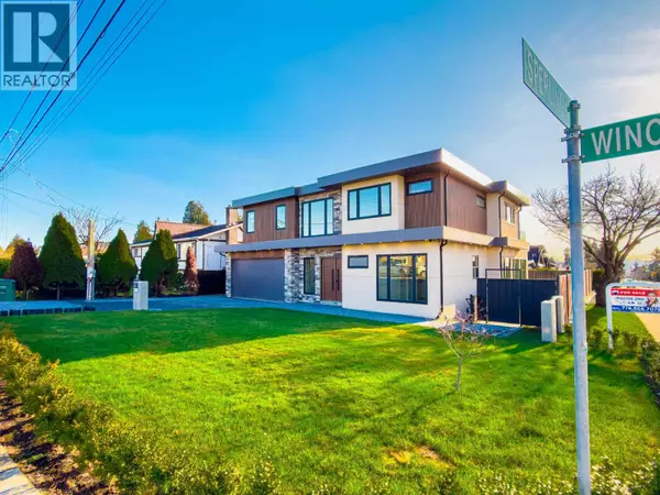 Burnaby, BC V5B4K2,6708 WINCH STREET