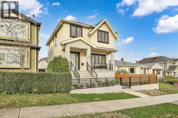 Vancouver, BC V5M1H9,3073 E 3RD AVENUE