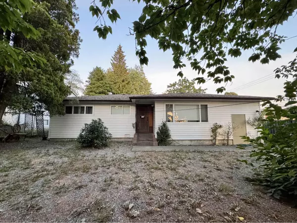 8406 152 STREET, Surrey, BC V3S3M8