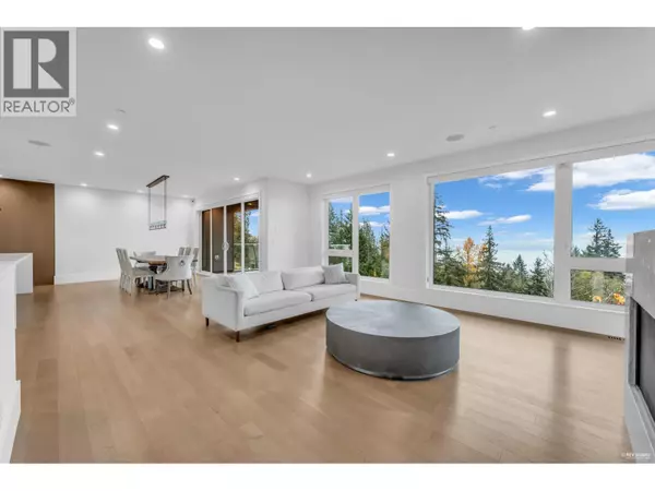 West Vancouver, BC V7S0A9,3018 BURFIELD PLACE