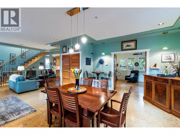 Vancouver, BC V5V1X7,419 E 23RD AVENUE