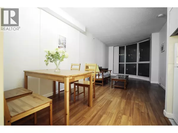 Vancouver, BC V6E4N1,555 JERVIS ST #807