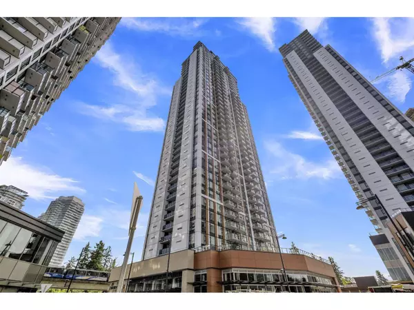 13725 GEORGE JUNCTION #1607, Surrey, BC V3T0V7