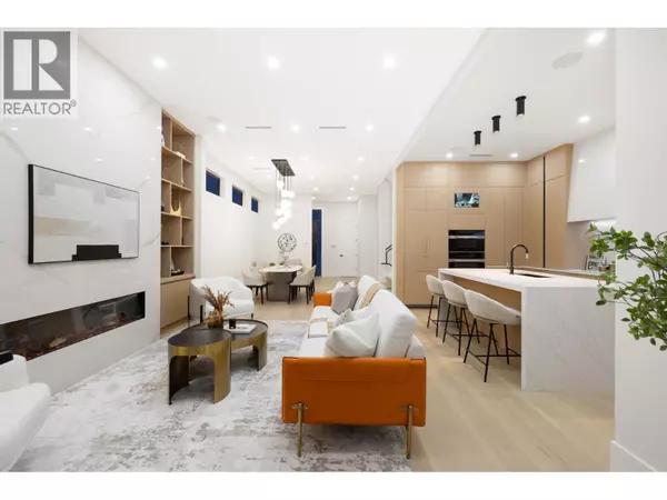 Burnaby, BC V5B3N7,131 GROSVENOR AVENUE