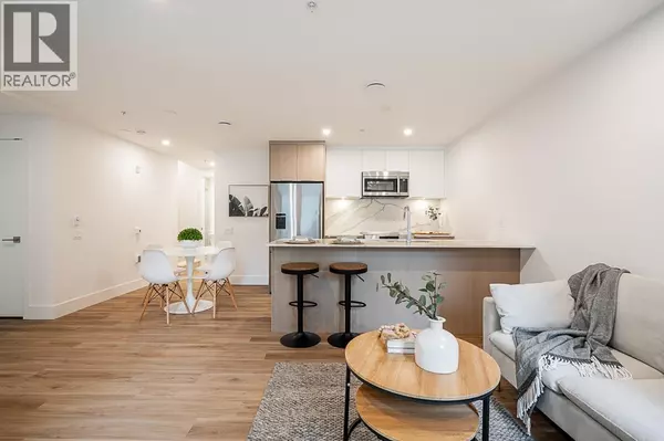 Vancouver, BC V5N1B6,2085 East 1ST AVE #110