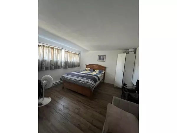 Surrey, BC V3V2B8,11610 97 #11606