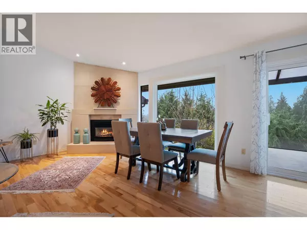 North Vancouver, BC V7R4V5,5625 EAGLE COURT