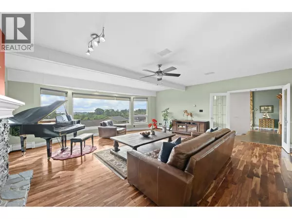 Tsawwassen, BC V4L2H7,163 WOODLAND DRIVE