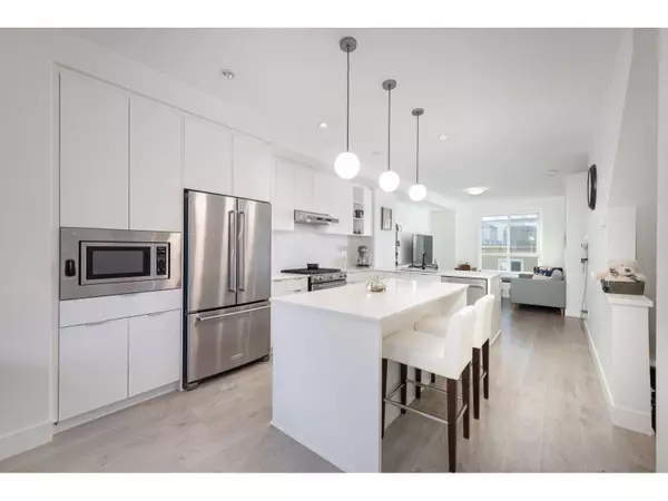 Surrey, BC V3Z1J3,16561 17A AVE #79