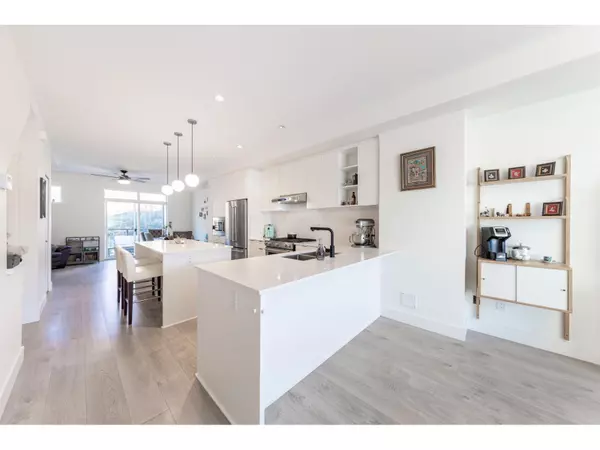 Surrey, BC V3Z1J3,16561 17A AVE #79