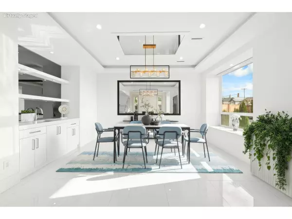 Surrey, BC V3S3B5,5585 148 STREET