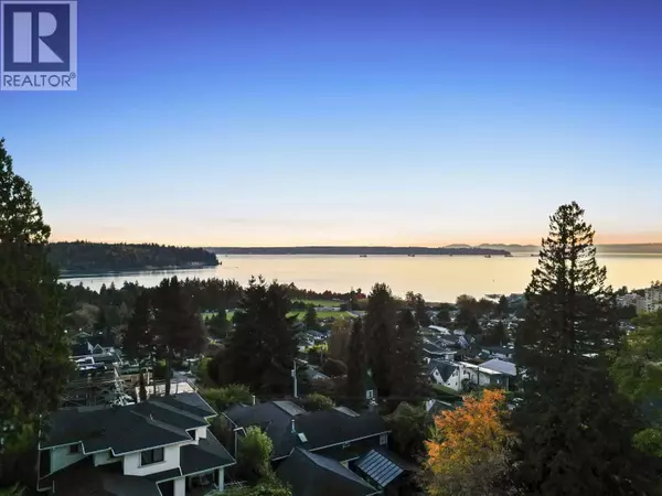 West Vancouver, BC V7T1N2,1066 FULTON AVENUE