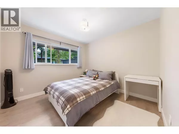 North Vancouver, BC V7R4H1,4477 PRIMROSE LANE