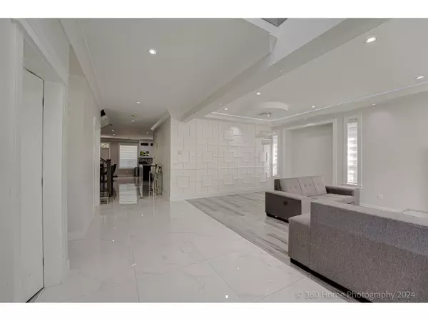 Surrey, BC V3V6E4,9093 BUCHANAN PLACE