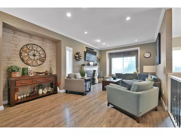 8021 MELBURN DRIVE, Mission, BC V2V7B6