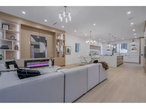 Surrey, BC V3Z9X5,16647 18 AVENUE