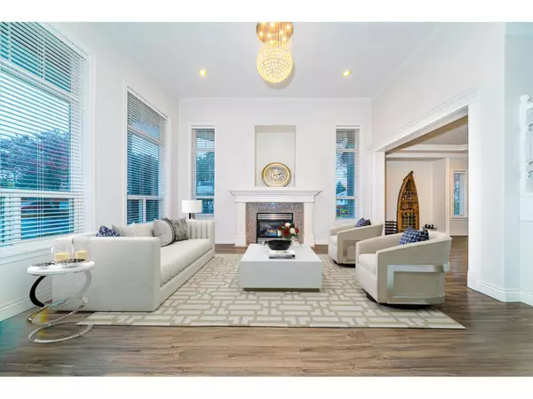 Surrey, BC V3S8S3,6368 189A STREET