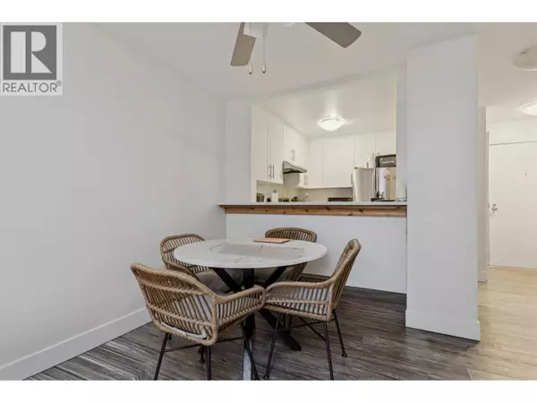 Vancouver, BC V6G2R6,1010 CHILCO ST #308