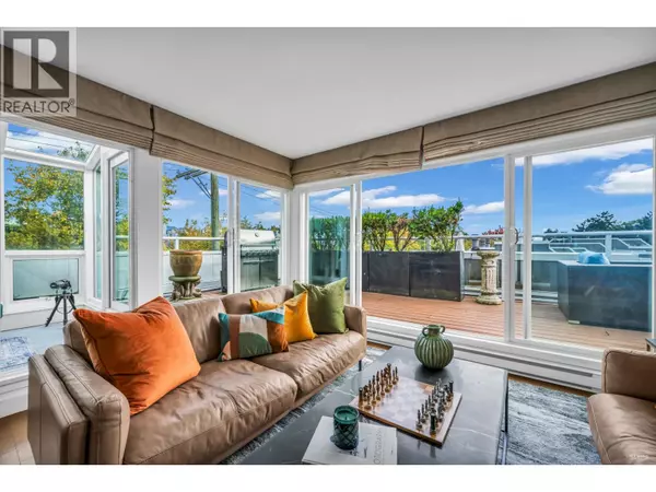 Vancouver, BC V6H3W6,2243 OAK STREET