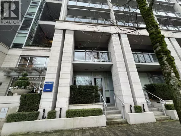1618 COLUMBIA STREET, Vancouver, BC V5Y0B6