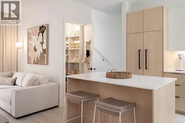 North Vancouver, BC V7H0E3,2045 HERITAGE PARK LN #125