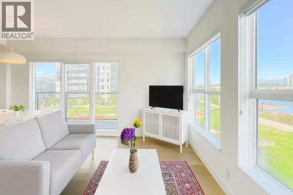 Richmond, BC V6X0S2,10177 RIVER DR #313