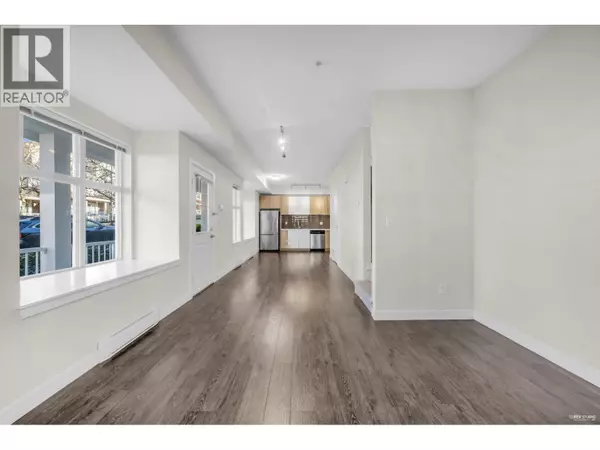 Coquitlam, BC V3J0B8,618 LANGSIDE AVE #201