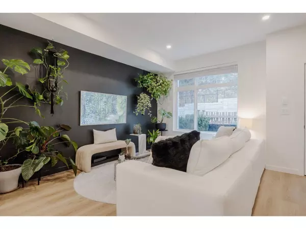 Mission, BC V2V0K2,33929 BARKER CT #10